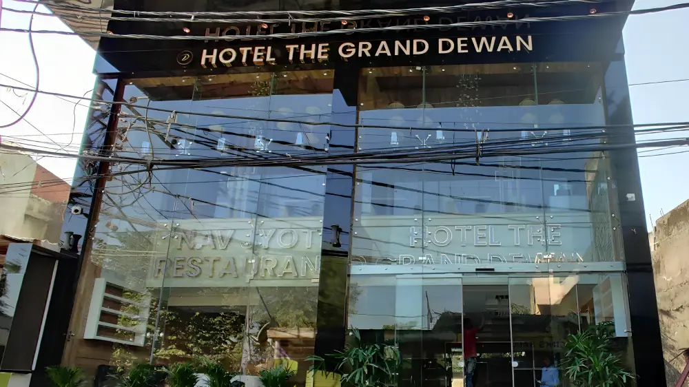 Hotel The Grand Dewan
