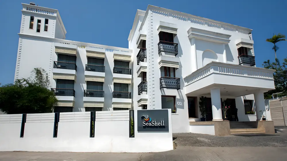 SeaShell Hotel