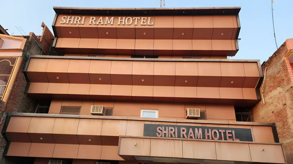 Shri Ram Hotel